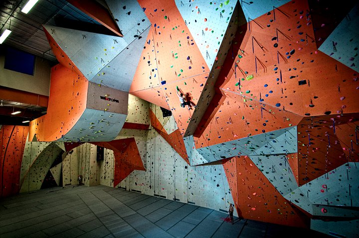 Катерачни стени - снимка: Stone Summit Center