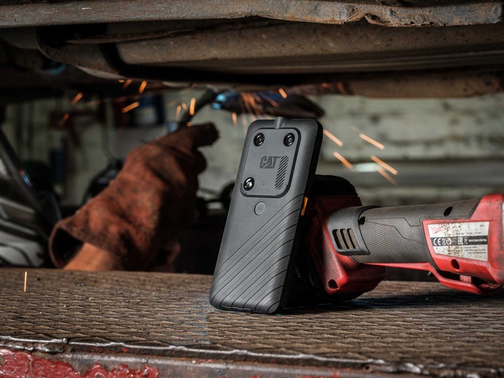 Cat S53_Lifestyle_4