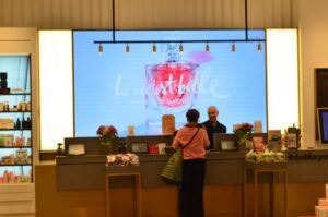 Velox Media: Бъдещето на Digital Signage в ритейл индустрията