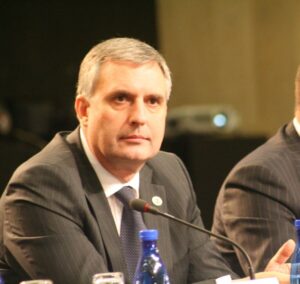 Калфин за новата финансова рамка на ЕС: България отново ще е сред получаващите най-много, но това не е добра новина