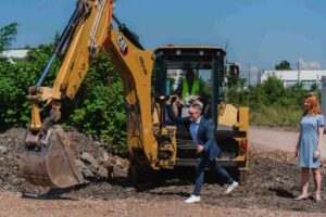 Park Lane Developments, Mitiska REIM и EBRD направиха първа копка на търговски парк Estrea  в кв. „Надежда“