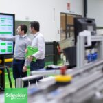 Schneider Electric се присъединява към инициативата на Световния икономически форум за създаването на модел с отворен код за дигиталната трансформация на производството